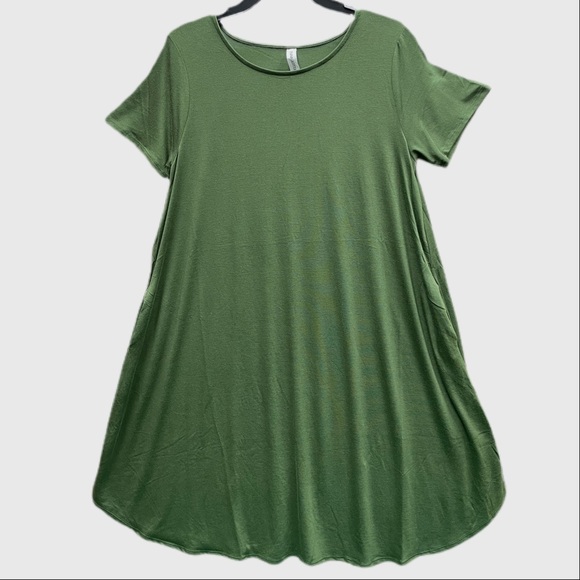 Soft & Comfortable Short Sleeves Round Neck Dress - Picture 3 of 7